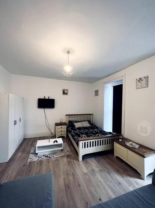 One Bedroom Close To Hyde Park #01 London Exterior photo